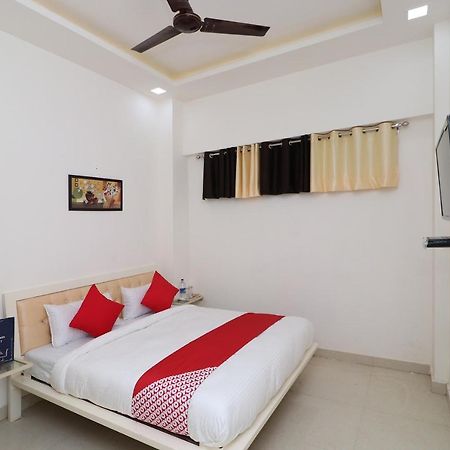 Oyo 13406 Hotel Golden Leaf Bareilly Luaran gambar