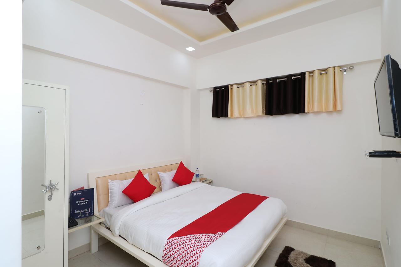 Oyo 13406 Hotel Golden Leaf Bareilly Luaran gambar
